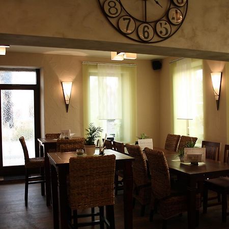 Hotel - Bistro - 3-Eck Merchweiler Eksteriør bilde